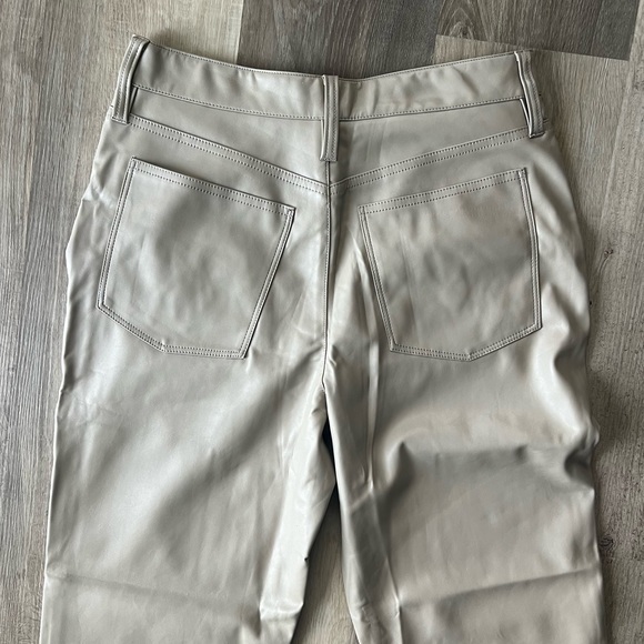 The Perfect Vintage Straight Jean: Faux Leather Edition size 29 - Picture 10 of 11